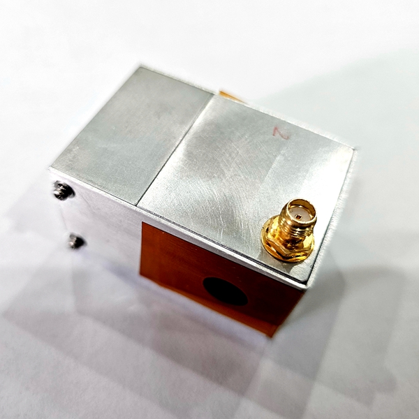 AOD Acousto Optic Deflector 1064nm 300MHz TeO2 crystal Interaction Material (image for) AOD Acousto Optic Deflector 1064nm 300MHz TeO2 crystal Interaction Material